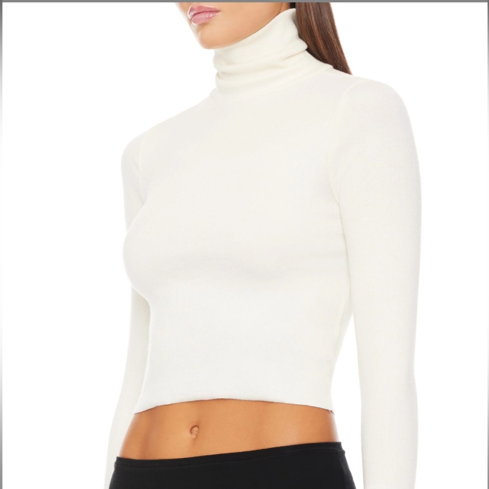 Eterne Cream Turtleneck Sweater - Picture 3 of 5